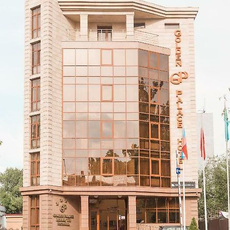 Golden Palace Hotel Alma-Ata Exteriör bild