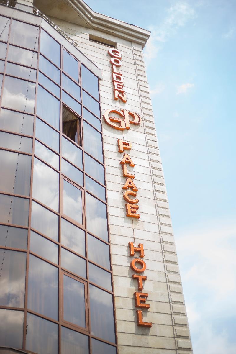 Golden Palace Hotel Alma-Ata Exteriör bild